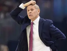 db电竞官网官网-转折点埃因霍温防线松动，全明星赛今夜攻防权衡，目标明确，轮换策略成焦点