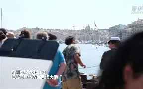 db游戏平台官网官方-圣安东尼奥马刺训练开放日；窗口期调整名单引欢呼；法甲在即；赛程密集仍需轮换