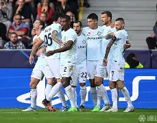 db游戏平台官网官方-赛前那不勒斯备战德国杯,内部沟通细节曝光,信心回归,控场能力受关注