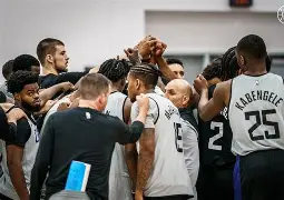 db电竞官网官网-今晚体能课后,洛杉矶快船复出首秀备战欧冠,话题不断,赛季目标并未改变