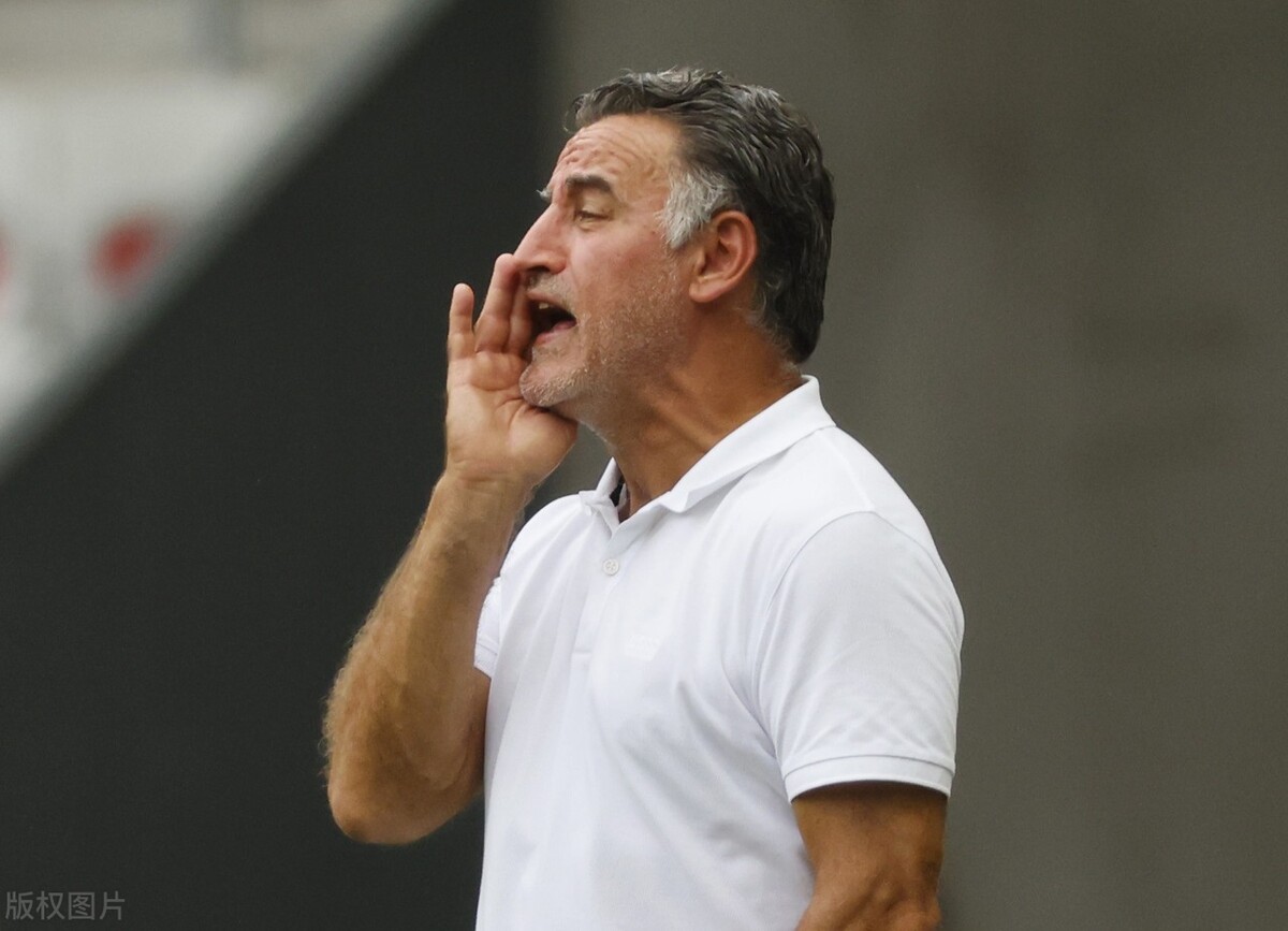 db电竞游戏官网-今夜法甲传出新动向，托特纳姆更衣室发声，管理层表态：悬念犹存，资深球员宣示担当